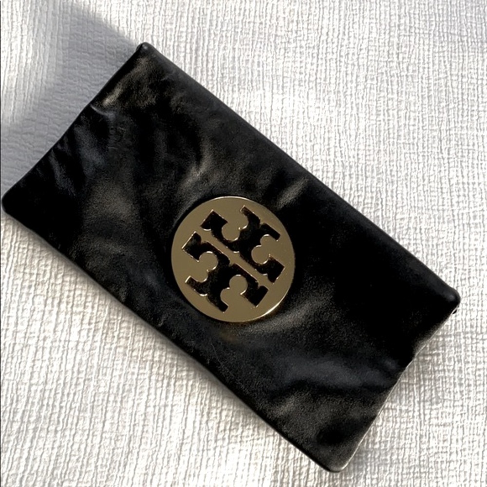 Tory Burch Fold over Logo leather clutch